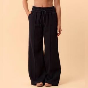 Blogilates Travel Trouser Sweats Black Small NWT